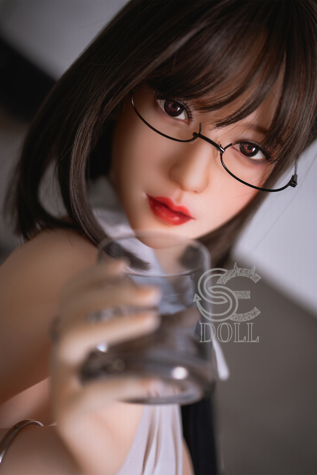 SEDoll Sexpuppe Queeni - housedoll - Sexroboter kaufen - Sexpuppe kaufen - Sexpuppe mieten Berlin - Günstige Sexpuppen